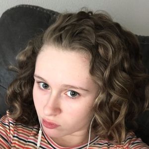 Meet your Posher, Isabella